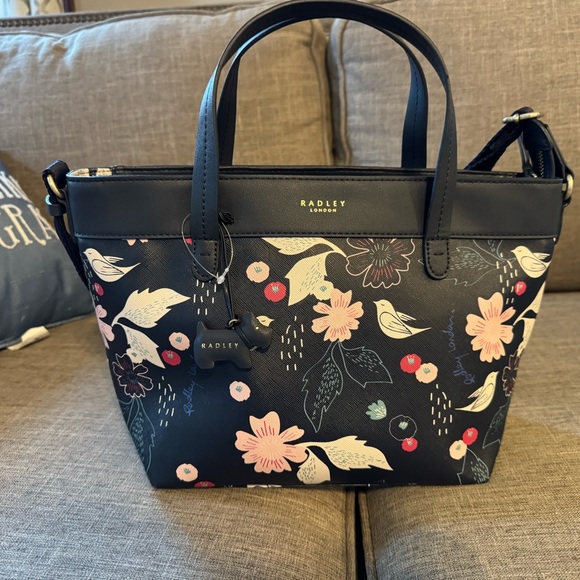 Radley London handbag - Picture 1 of 11